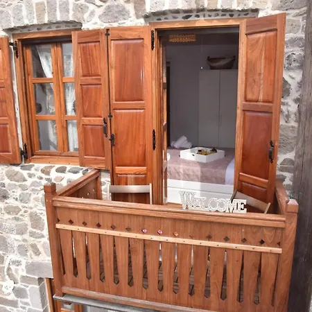 Patriko Nisyrian Guesthouse Mandrákion Exterior foto